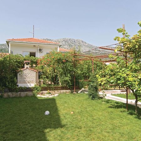 Lovely Apartment In Kastel Kambelovac With Wifi Kastela Ngoại thất bức ảnh
